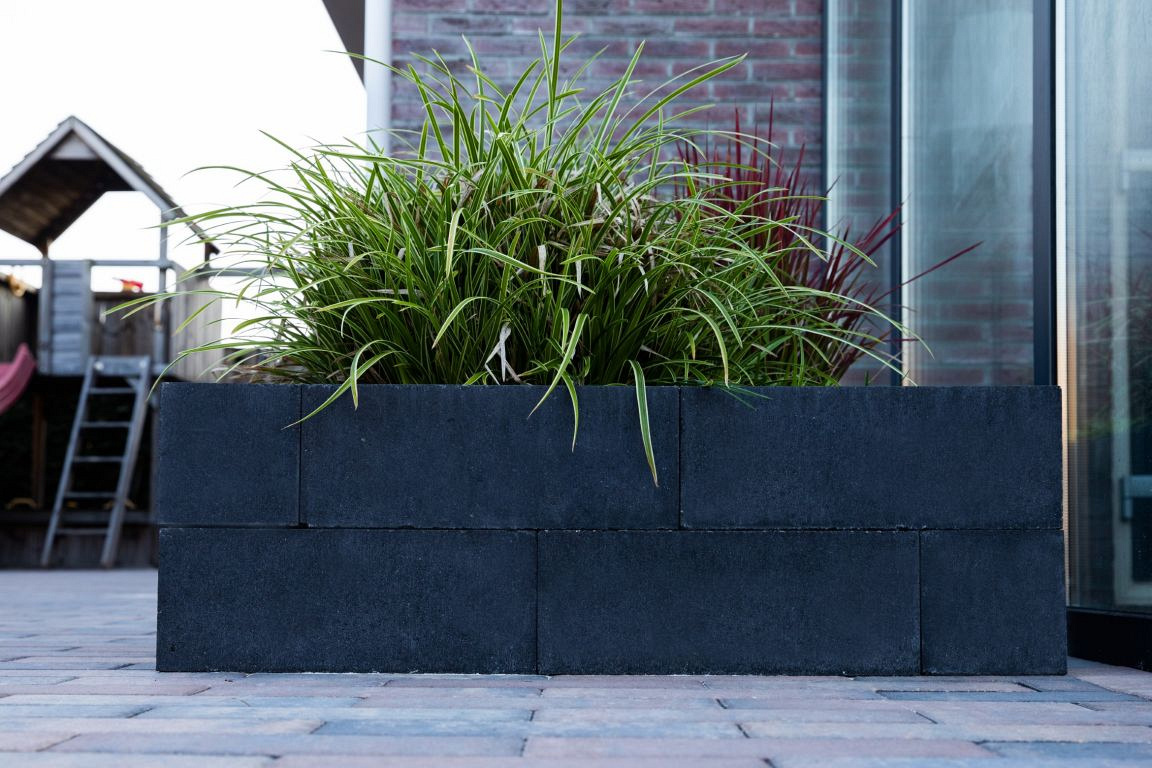 linea-15x15x60-cm-antraciet (2)