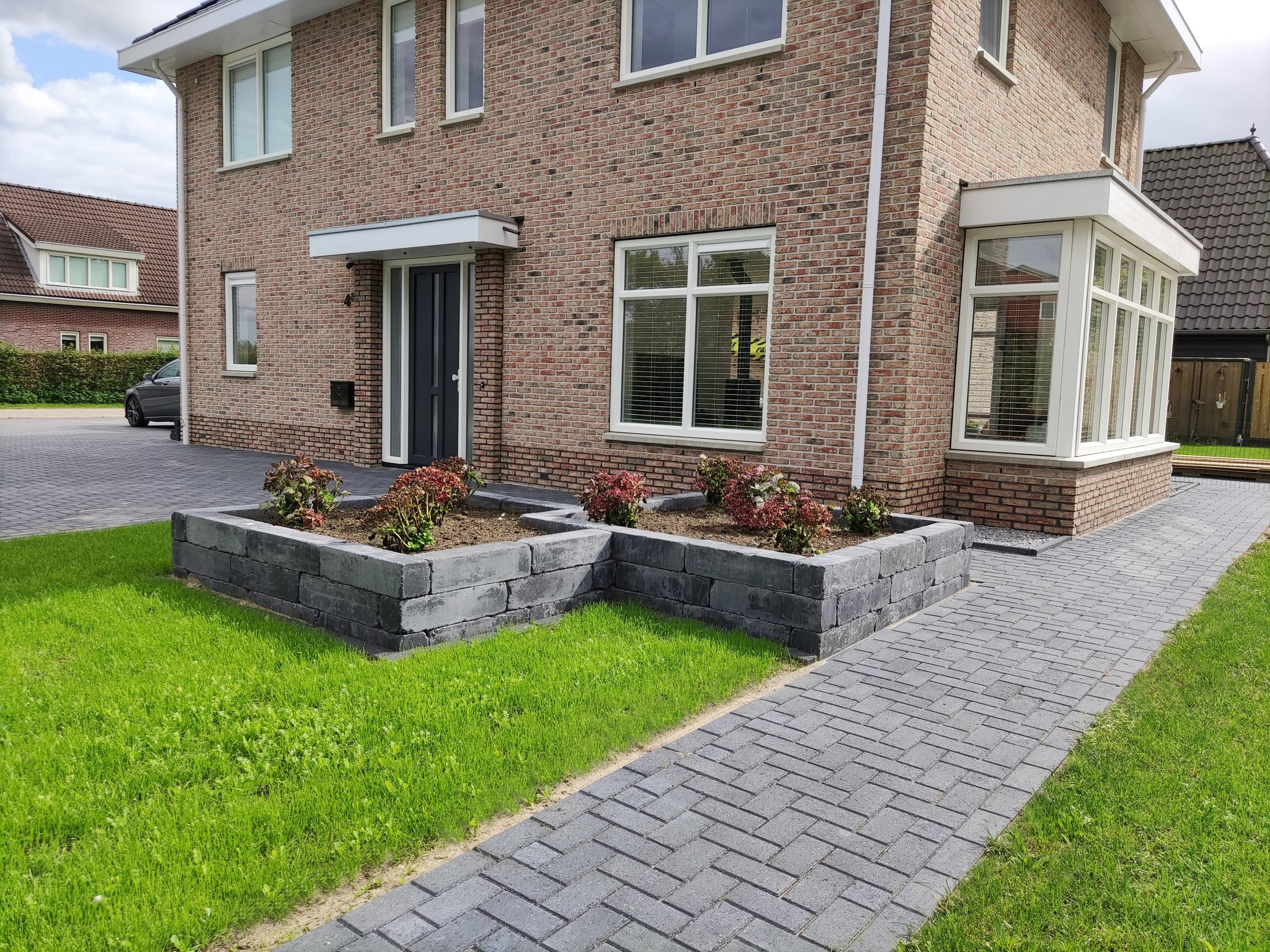 linea-trommel-15x15x60-cm-antraciet (1)