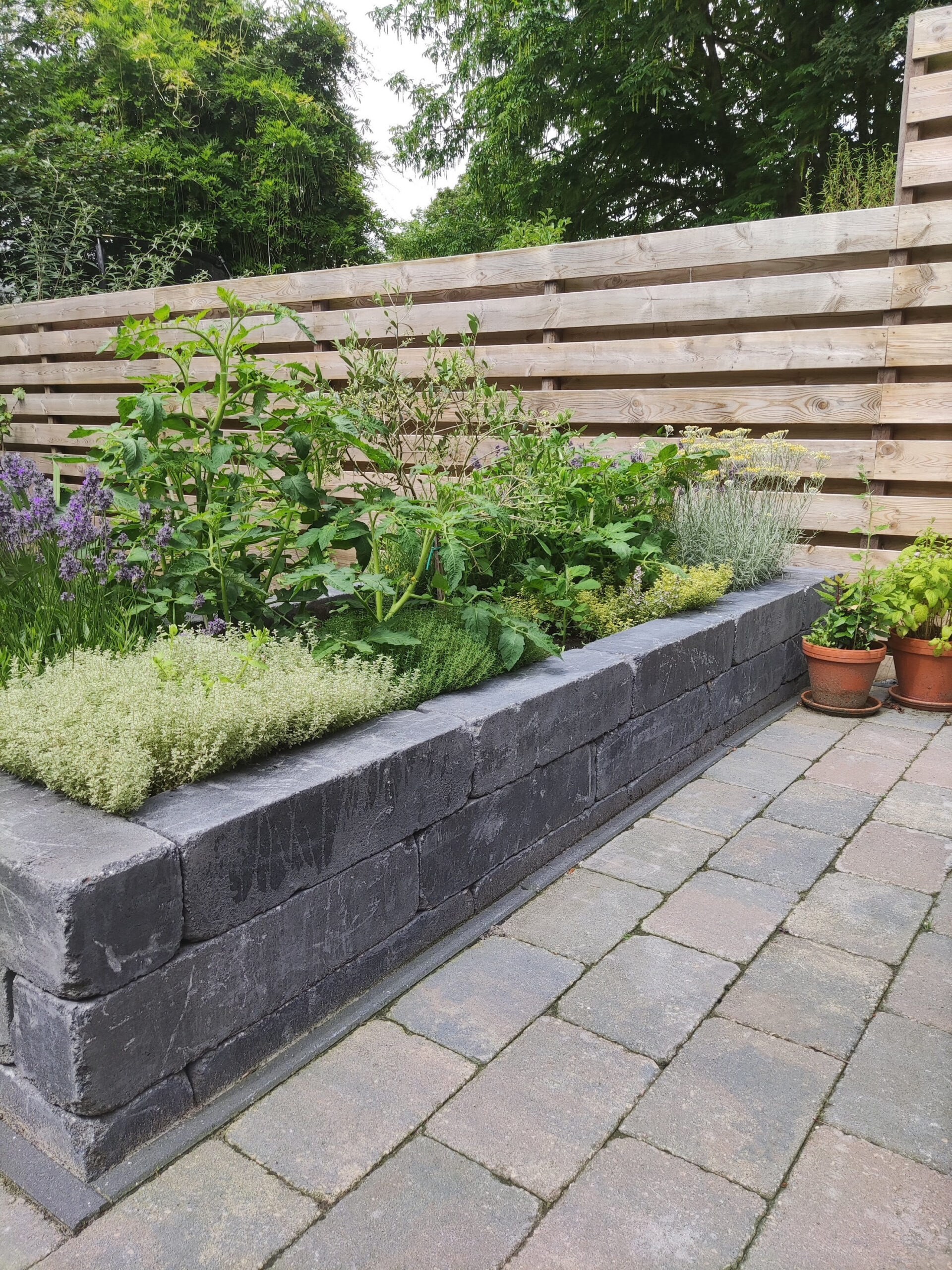 linea-trommel-15x15x60-cm-antraciet (2)